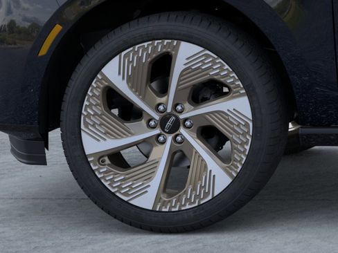 New 2026 Lincoln Navigator L Black Label AWD/4WD image 19