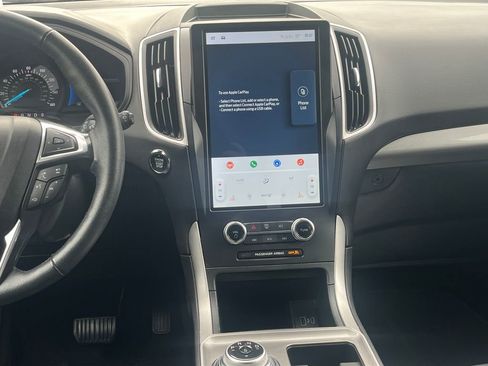 Used 2024 Ford Edge SEL AWD/4WD image 18