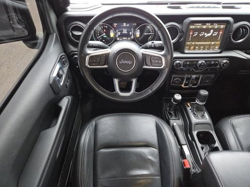 Used 2021 Jeep Wrangler Unlimited Sahara image 4