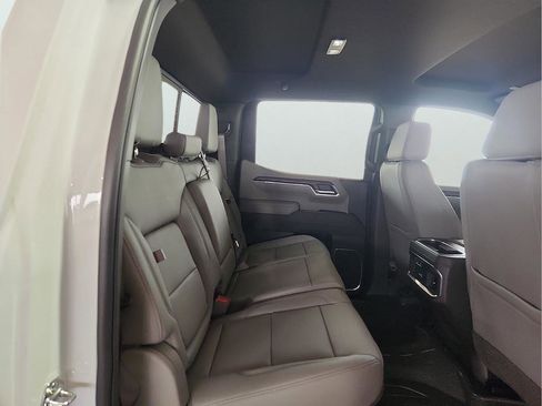 New 2026 GMC Sierra 1500 SLT AWD/4WD image 16