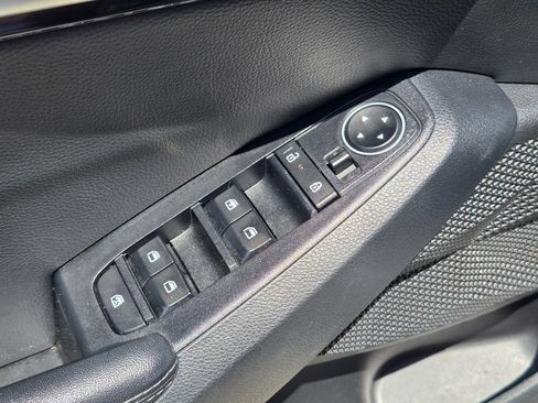 Certified 2024 Kia Seltos X-Line AWD/4WD image 16