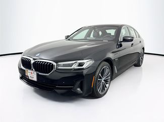 Used 2023 BMW 530e xDrive video 2