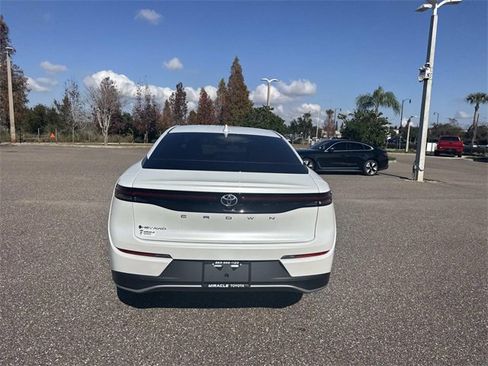 New 2026 Toyota Crown XLE image 5