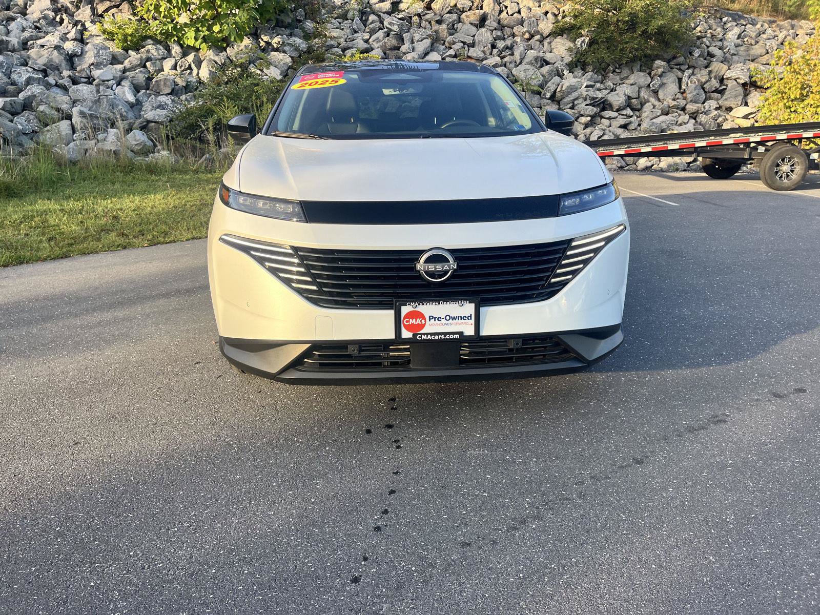 Certified 2025 Nissan Murano SL w/ Cargo Package AWD/4WD image 2