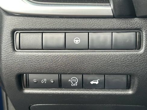 Used 2025 Nissan Rogue SV AWD/4WD image 25