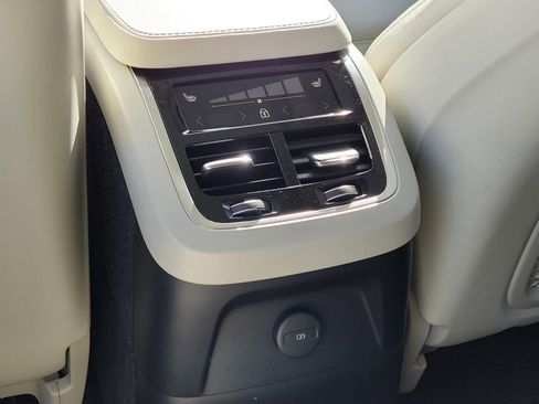 Certified 2023 Volvo XC90 T8 Ultimate w/ Lounge Package image 15