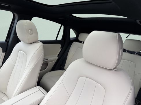 New 2026 Mercedes-Benz GLA 250 image 35