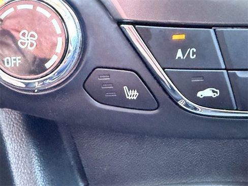 Used 2018 Chevrolet Cruze LT w/ Convenience Package image 25