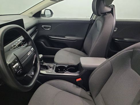 Used 2025 Kia K4 FWD image 17