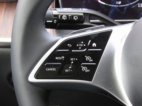 New 2026 Mercedes-Benz GLC 300 4MATIC image 25