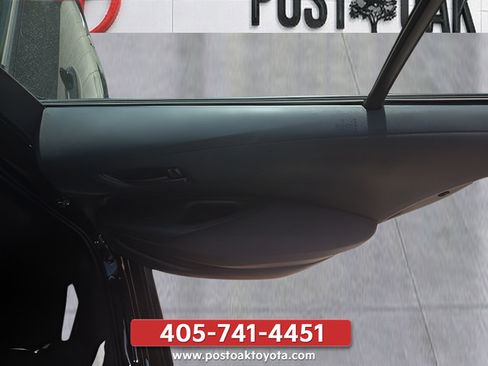 Used 2025 Toyota Corolla LE FWD image 20
