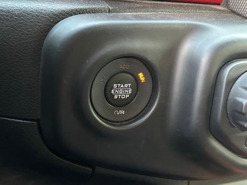 Used 2018 Jeep Wrangler Rubicon image 10