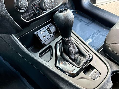 Used 2014 Jeep Cherokee Altitude w/ Comfort/Convenience Group image 12