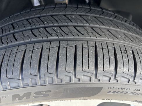 Used 2025 Audi Q5 Premium AWD/4WD image 12