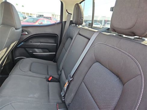 Used 2021 Chevrolet Colorado LT w/ Safety Package image 12