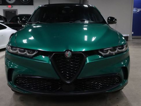 Used 2024 Alfa Romeo Tonale Veloce w/ Active Assist Package image 9