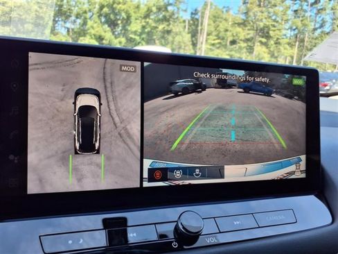 New 2026 Nissan Rogue Platinum image 18