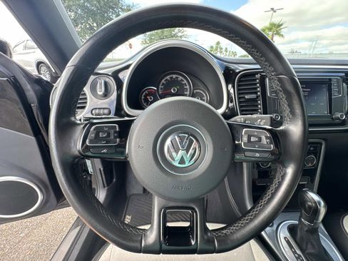 Used 2019 Volkswagen Beetle 2.0T SE image 22