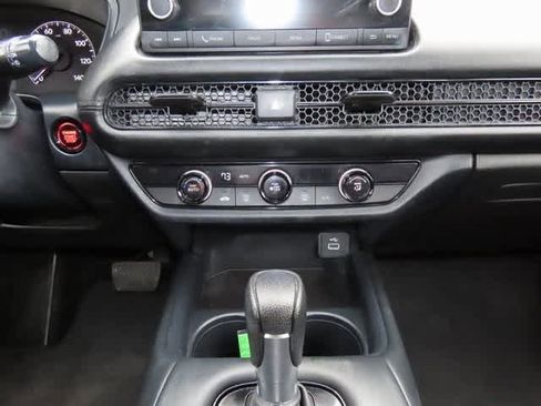 Used 2023 Honda HR-V LX image 20