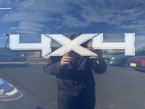 Used 2014 Ford F150 XLT w/ XLT Chrome Package image 32