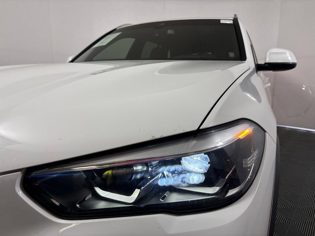 Used 2019 BMW X5 xDrive40i w/ Convenience Package AWD/4WD image 9
