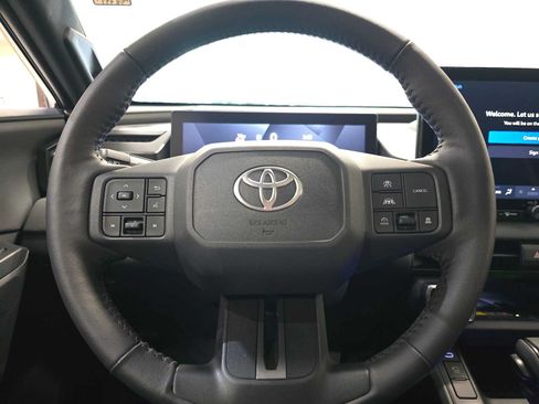 Certified 2026 Toyota RAV4 XSE w/ Panoramic Sun Roof Package AWD/4WD image 10