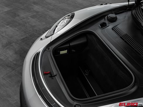 Used 2018 Porsche 911 GT2 RS RWD image 10