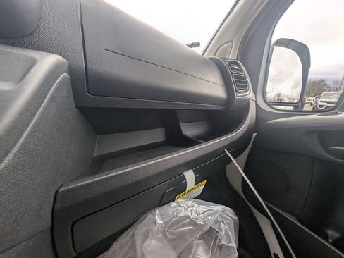 New 2026 RAM ProMaster 1500 w/ Quick Order Package 22G SLT image 31