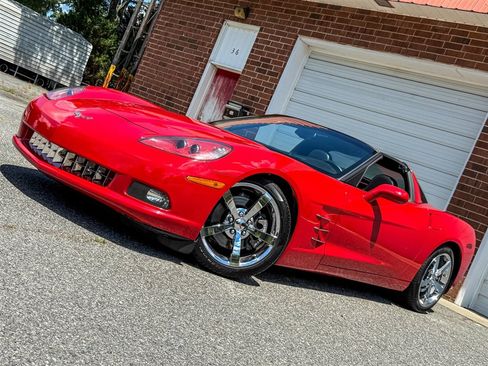 Used 2009 Chevrolet Corvette Coupe w/ Preferred Equipment Group RWD image 8