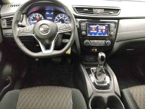 Used 2019 Nissan Rogue S w/ Special Edition Package FWD image 22