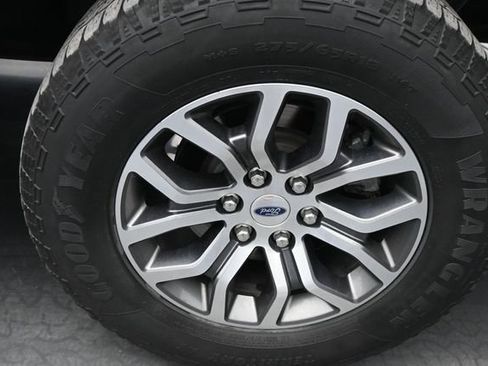 Used 2021 Ford F150 Lariat w/ Tow Technology Package AWD/4WD image 17
