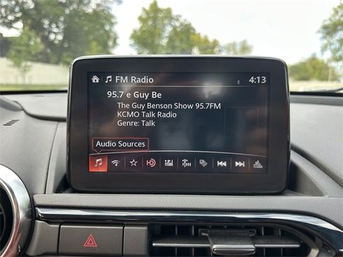 Used 2019 MAZDA MX-5 Miata RF Grand Touring image 26