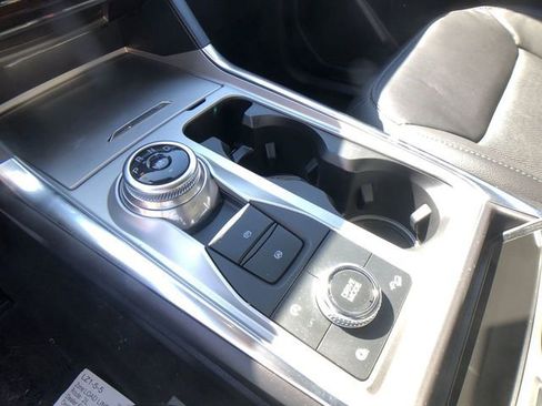 Used 2021 Ford Explorer Limited w/ Equipment Group 301A image 20