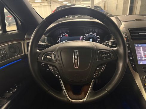 Used 2020 Lincoln MKZ Reserve w/ Elements Package AWD/4WD image 11