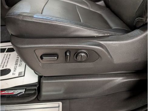 Used 2020 Chevrolet Silverado 2500 LTZ w/ LTZ Premium Package image 10