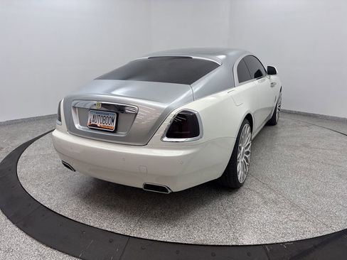 Used 2016 Rolls-Royce Wraith image 11