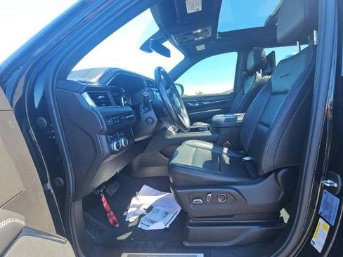 Used 2021 GMC Yukon XL Denali AWD/4WD image 3