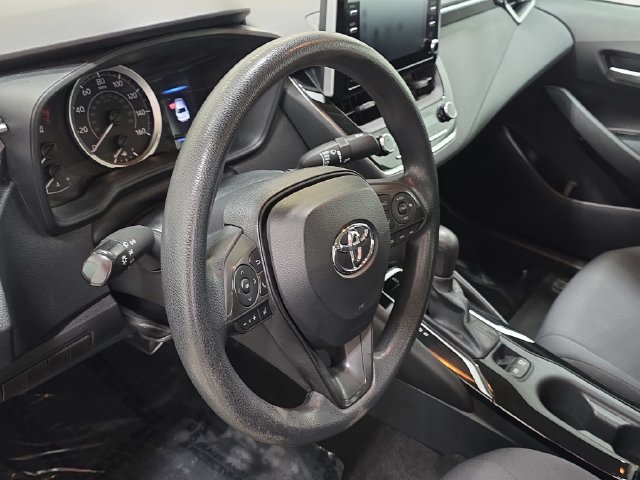 Used 2020 Toyota Corolla LE FWD image 14