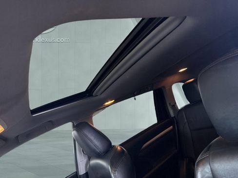 Used 2017 Toyota Highlander XLE image 21