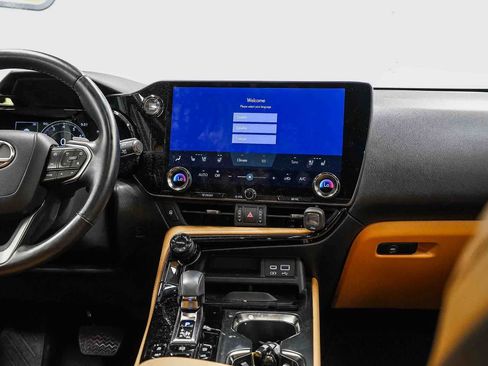 Used 2024 Lexus NX 350 AWD w/ Vision Package image 13