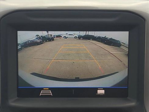 Used 2022 Chevrolet Silverado 2500 Custom w/ Custom Value Package image 12