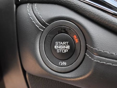 Used 2022 Dodge Durango GT w/ Blacktop Package AWD/4WD image 30