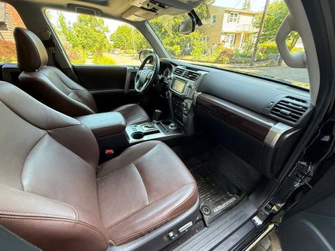 Used 2018 Toyota 4Runner Limited image 13