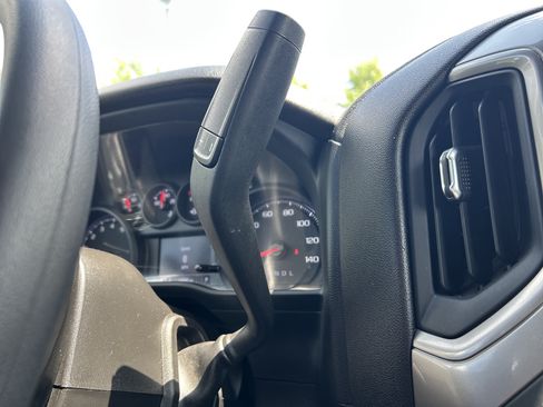 Used 2024 Chevrolet Silverado 1500 Custom RWD image 8