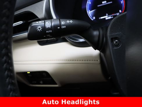 Used 2023 Toyota Highlander Limited image 26