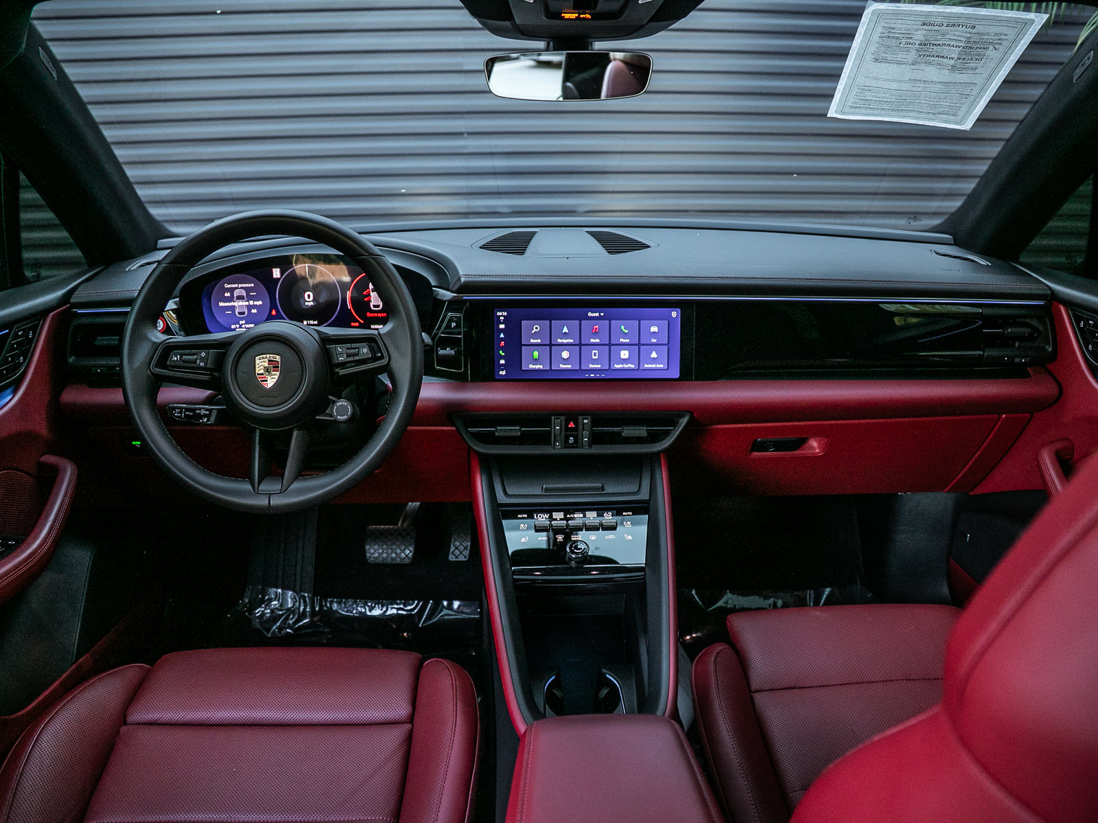 Certified 2025 Porsche Macan Electric RWD image 12
