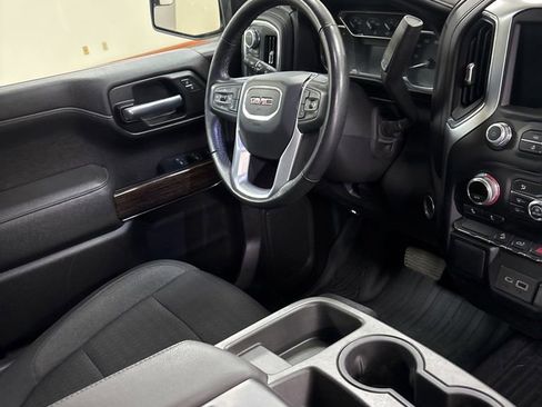 Used 2022 GMC Sierra 1500 SLE w/ X31 Off-Road Package AWD/4WD image 24