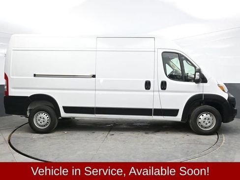 Used 2025 RAM ProMaster 2500 w/ Convenience Group image 8