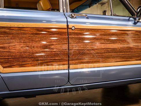 Used 1987 Jeep Grand Wagoneer AWD/4WD image 50