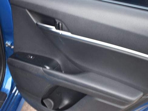 Used 2019 Toyota Camry LE w/ Carpet Mat Package FWD image 17